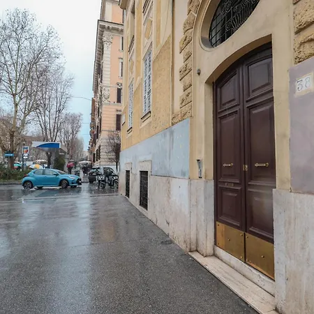 Pensionat St Peter & Vatican Luxury - Boutique In Centre & Vatican - Ac, Wifi & Metro 5 Min Rom