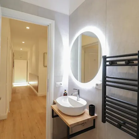 St Peter & Vatican Luxury - Boutique In Centre & Vatican - Ac, Wifi & Metro 5 Min *