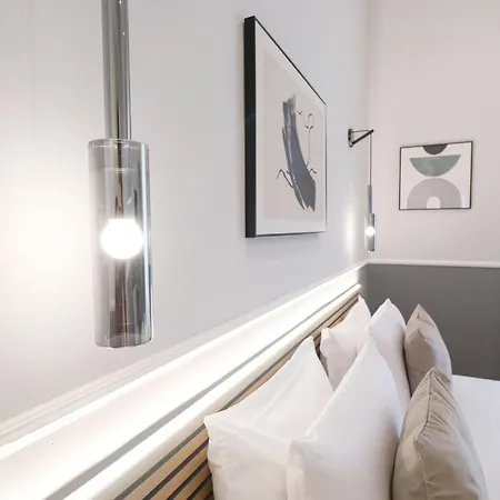 St Peter & Vatican Luxury - Boutique In Centre & Vatican - Ac, Wifi & Metro 5 Min